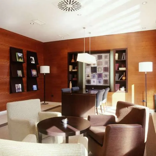 B&B Hotel Granada Estacion